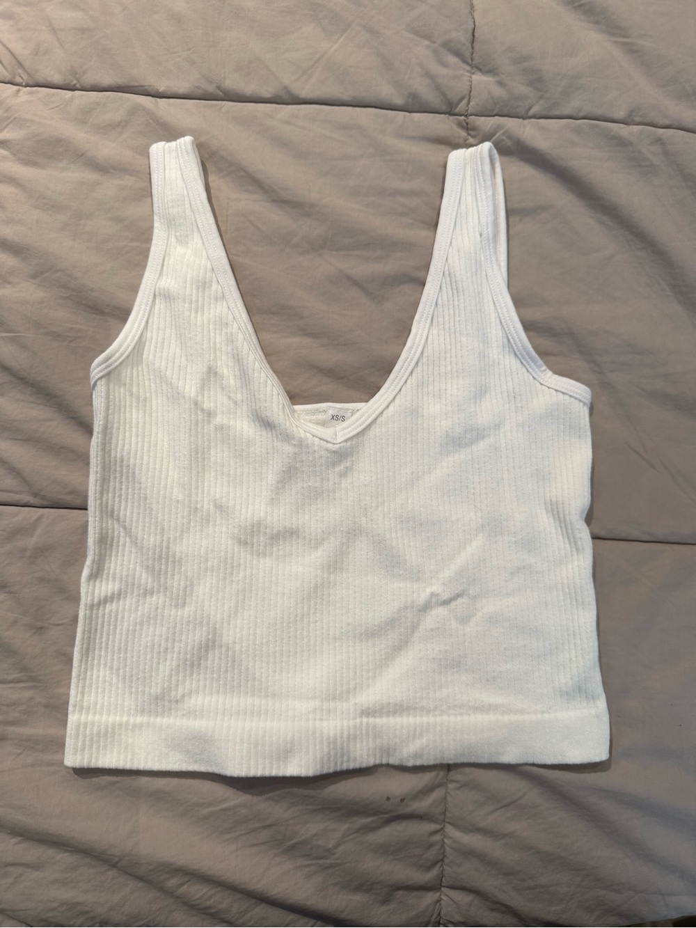 White Ribbed V-Neck Crop Tank Top - Women